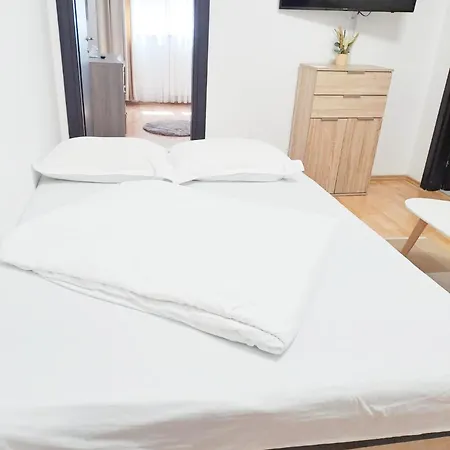 Apartamento Ap2 Univibe 1Br Cozy & Comfy - Universitate Hob